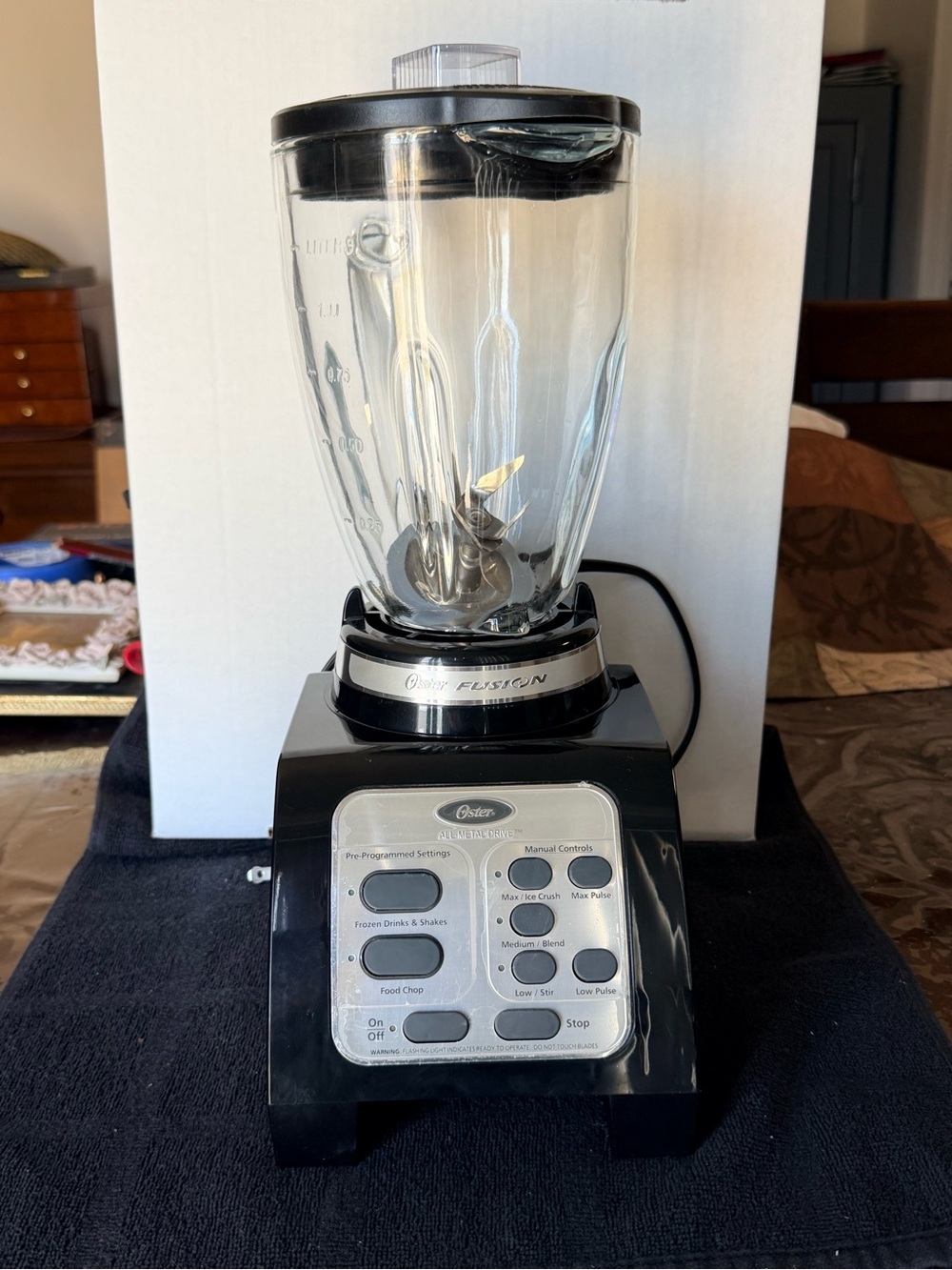 Oster Black Countertop Glass Jar Blender